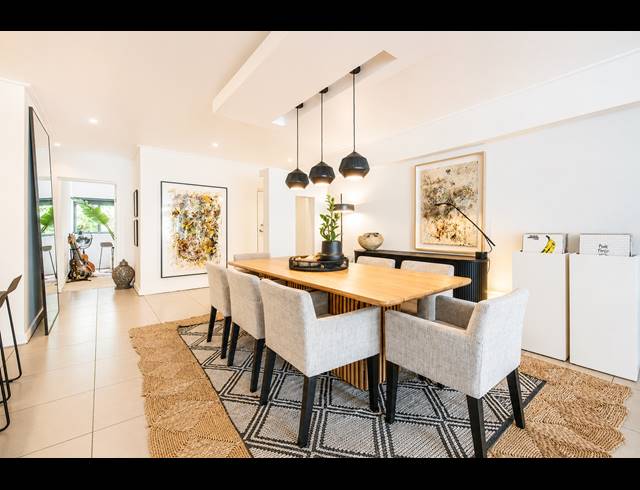 3 BEDROOM APARTMENT TO LET IN HOUT BAY CENTRAL